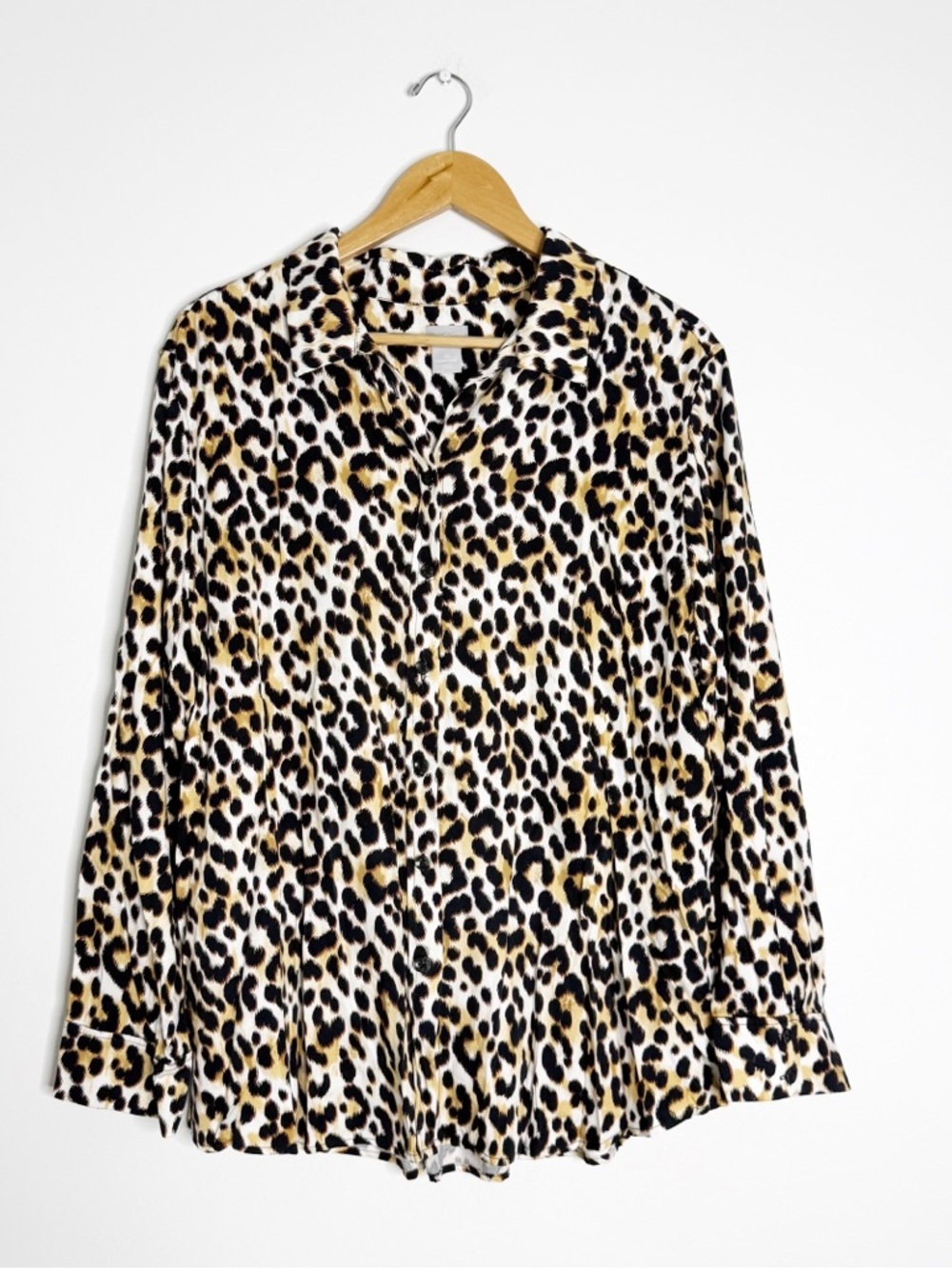 Chico’s 4 Leopard Print Button Up Blouse Size US 20/22 Animal Print